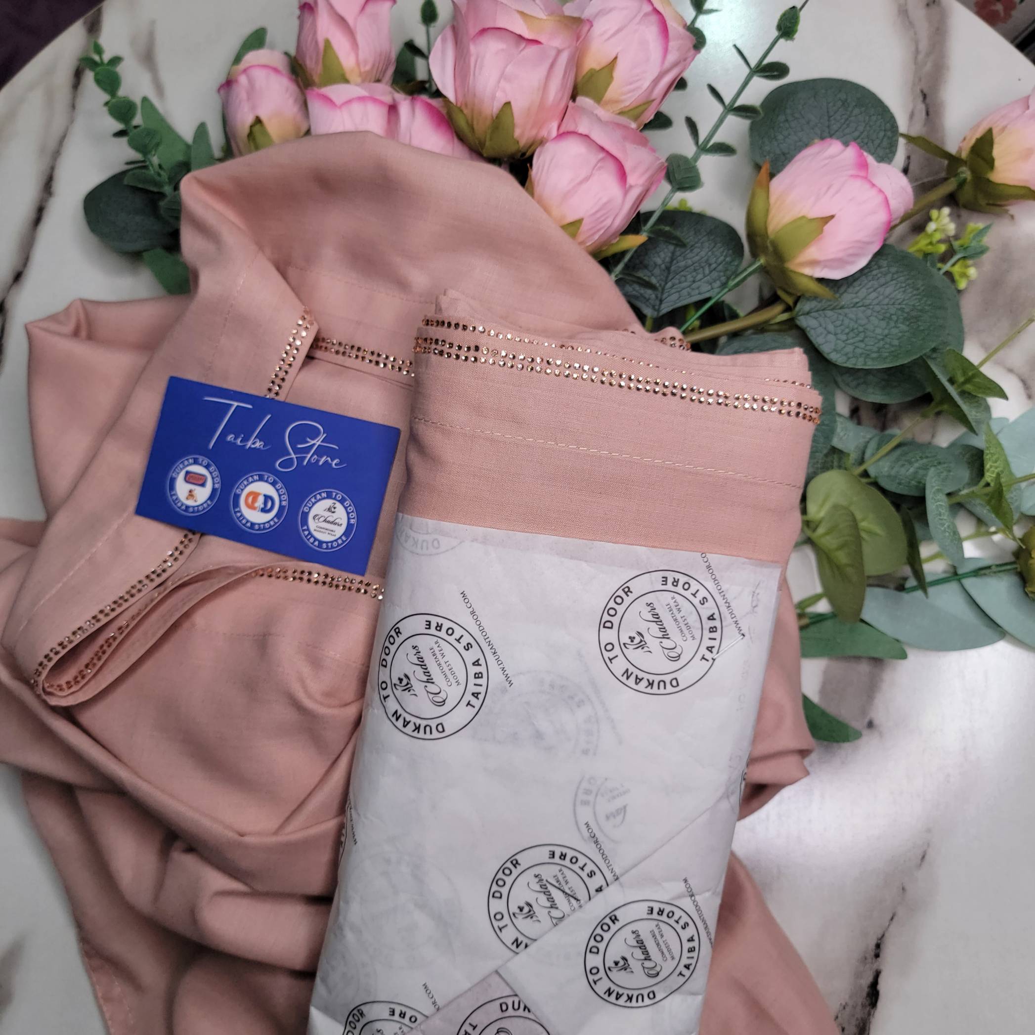 Swiss Lawn peach pink chadar with StoneLine border – lightweight breathable fabric