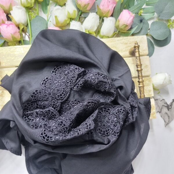 Petal Cutwork Chadar